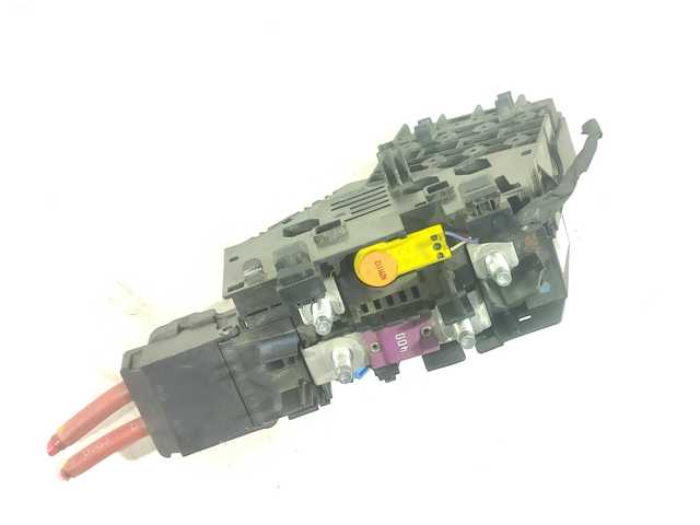Реле запобіжників A1665402450 MERCEDES