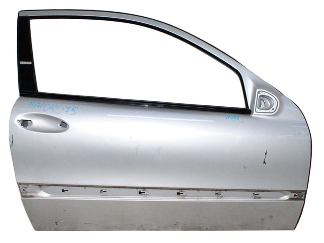 Акция двері передні права купе mercedes-benz c-class w203 00-07 A2037200605