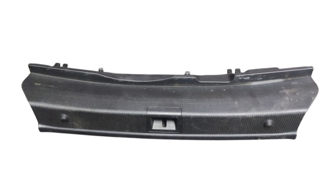 Накладка задньої панелі багажника A20469008259051 MERCEDES