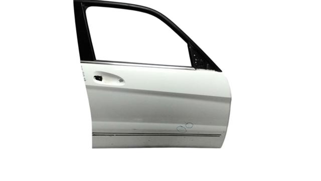 Дверка передня права A2047205400 MERCEDES