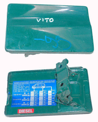 Лючок паливного бака A6387500303 MERCEDES