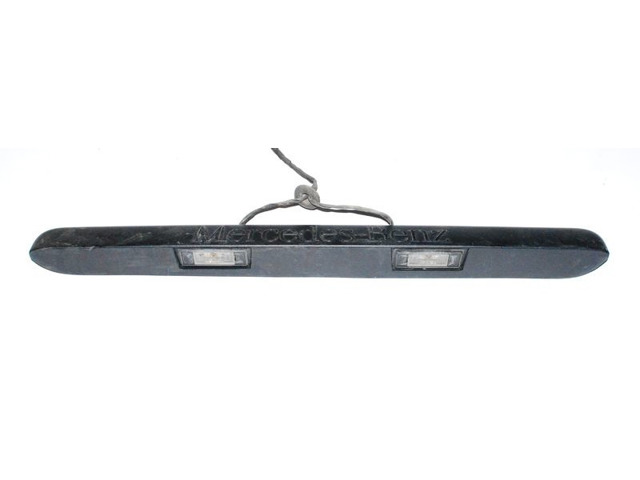 Емблема кришки багажника, фірмовий значок A6397432630 MERCEDES