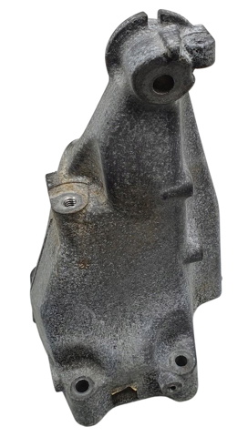 Кронштейн подушки (опори) двигуна, правої A6512231404 MERCEDES