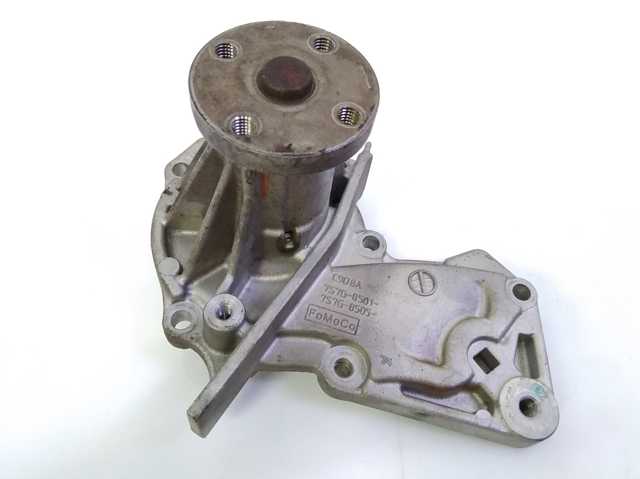 Помпа водяна, (насос) охолодження C40215010 MAZDA