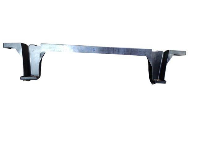 Кронштейн бампера заднього, центральний DN4J50291 MAZDA
