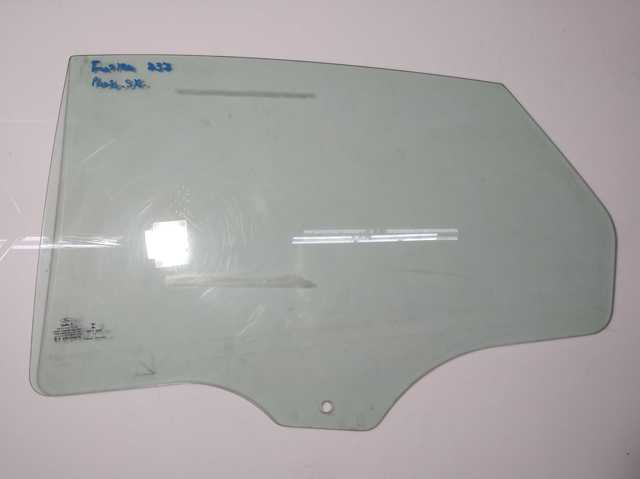 Скло задніх дверей, лівих DS7Z5425713A FORD