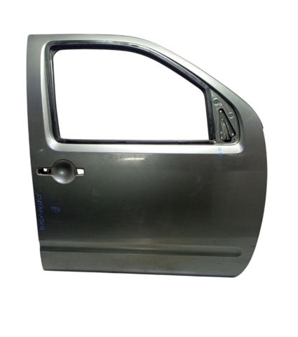 Пасажирські передні двері H01005X0MB NISSAN