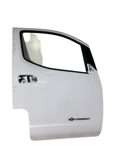Дверка передня права H0100BJ0MA NISSAN