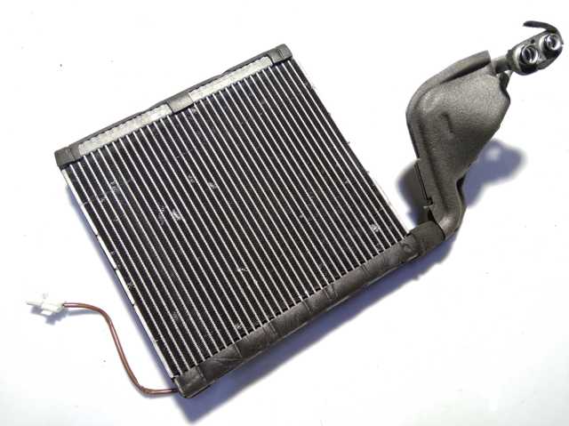 Радіатор кондиціонера салонний, випарник KD4561J10 MAZDA