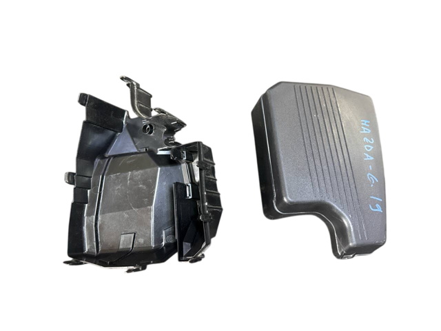 Корпус блока запобіжників KD4766767 MAZDA