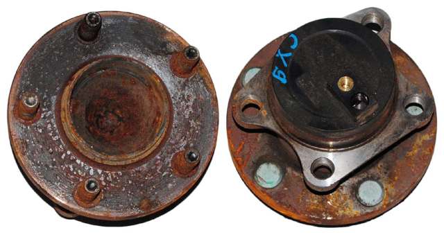 Підшипник задньої маточини L2062615XB MAZDA