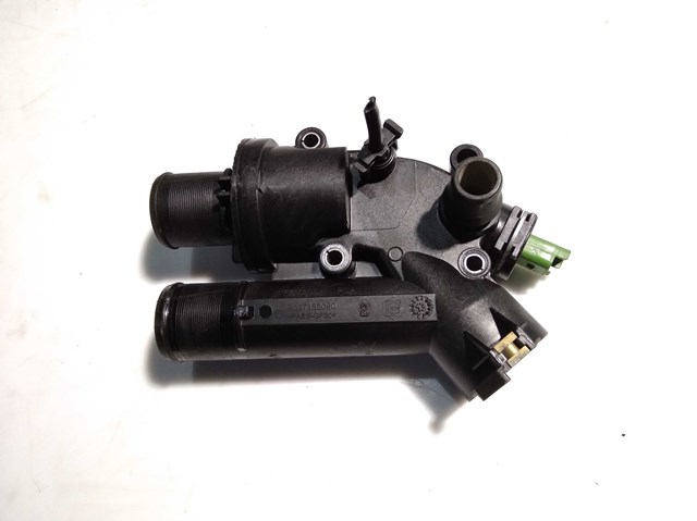 Кожух термостата LR001312 LAND ROVER