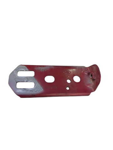 Кронштейн кріплення крила переднього лівого, передній LR002345 LAND ROVER