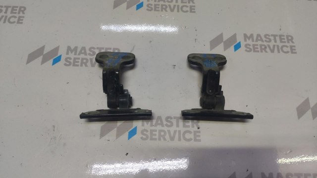Петля задніх правих дверей LR003085 LAND ROVER