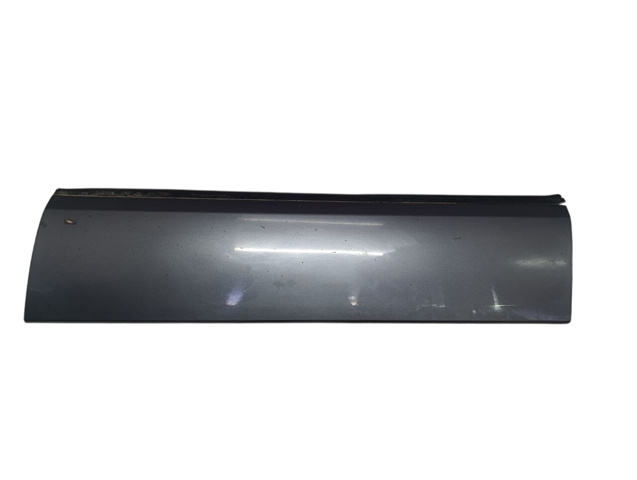 Молдинг передніх правих дверей, нижній LR006221 LAND ROVER