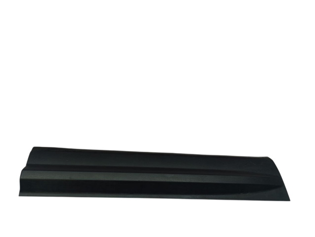 Молдинг передніх лівих дверей, нижній LR021000 LAND ROVER
