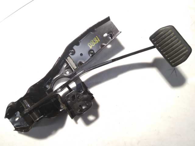 Педаль гальма LR027629 LAND ROVER