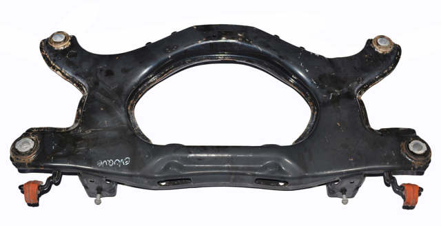 Підрамник задній LR028449 LAND ROVER