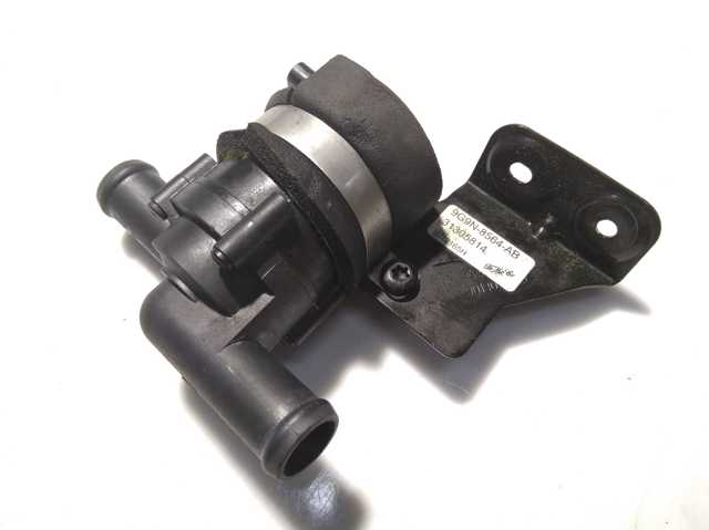 Помпа водяна, додатковий електричний LR064320 LAND ROVER