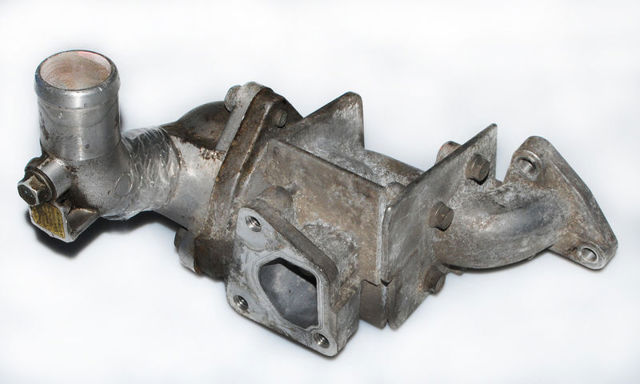 Кожух термостата MD367657 MITSUBISHI