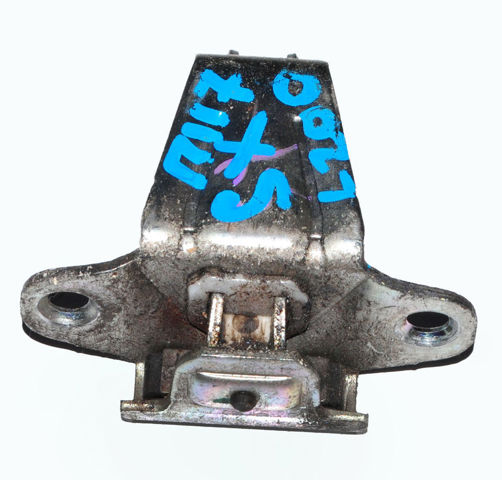 Запори платформи MN136711 MITSUBISHI
