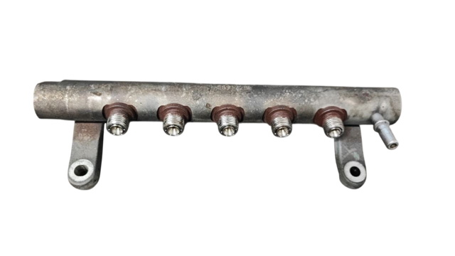 Розподільник палива MN982216 MITSUBISHI