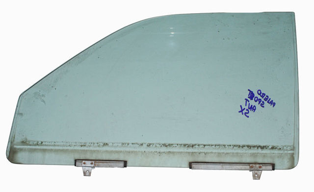 Скло передніх дверей, лівою MR237965 MITSUBISHI
