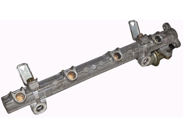 Рампа форсунок системи упорскування палива MR420461 MITSUBISHI