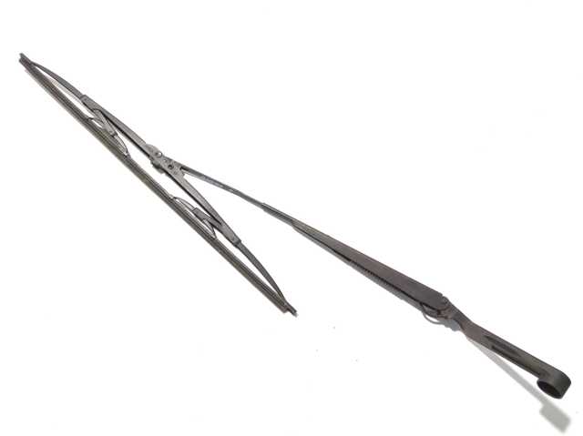 Повідок склоочисника MR522385 MITSUBISHI