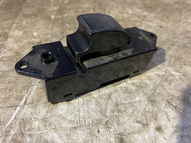 Кнопковий блок керування склопідіймачами передній правий MR587955 MITSUBISHI