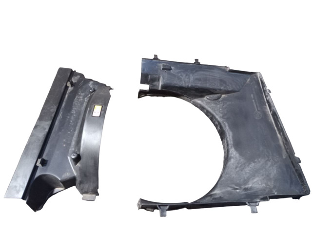 Дифузор радіатора охолодження, верхній PGK500085 LAND ROVER