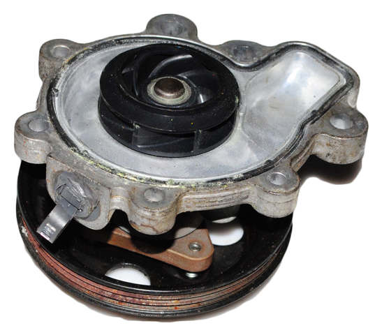 Помпа водяна, (насос) охолодження PYFA15010B MAZDA