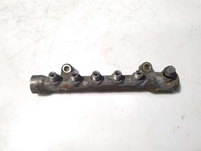 Розподільник палива SH0113GC0 MAZDA