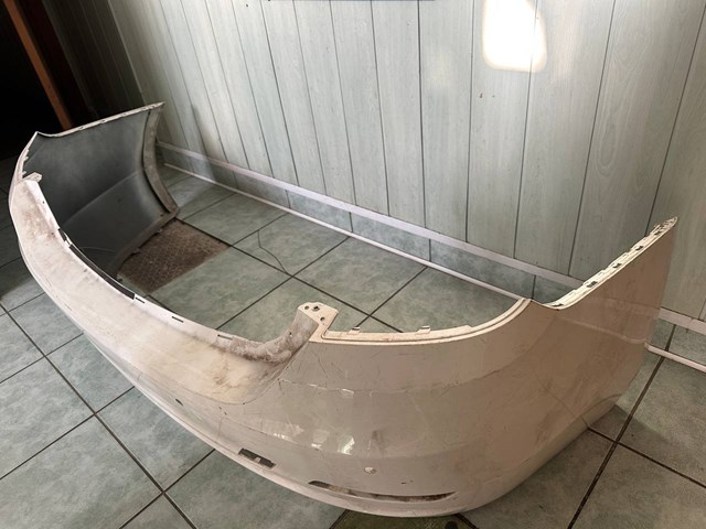 Бампер задній 51128073080 BMW
