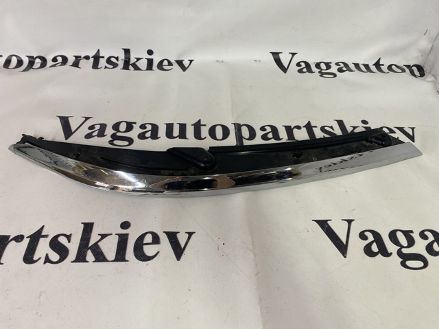 Вія правої фари 3G0941120B VAG