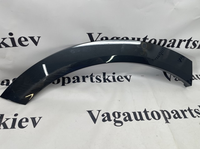 Молдинг арки колеса заднього, правий 4KE853818AGRU VAG