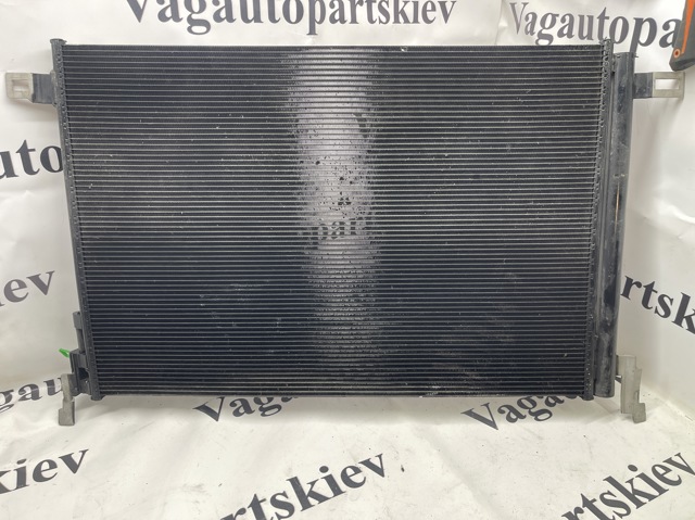 Конденсатор кондиціонера 4M0816411M VAG