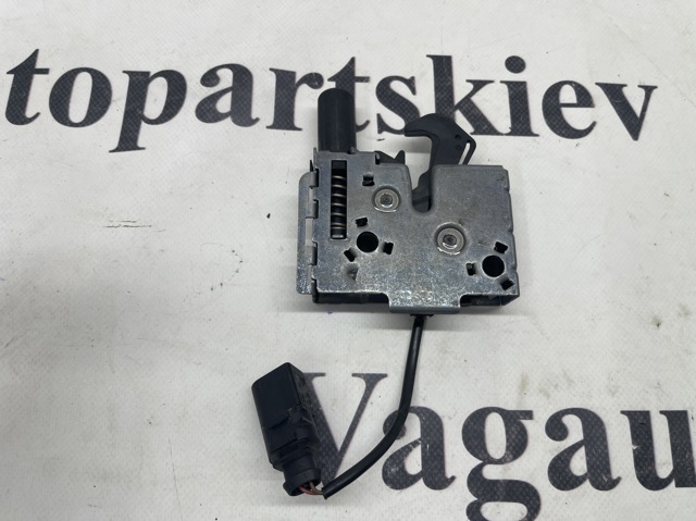 Замок капота 4M0823509C VAG