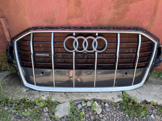 Облицювання радіатора 4M0853651AHRN4 VAG