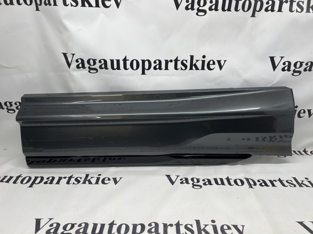 Молдинг задніх правих дверей 4M0853970PGRU VAG