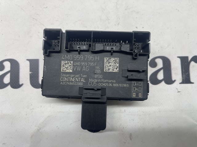 Блок комфорту задніх дверей 4M0959795H VAG