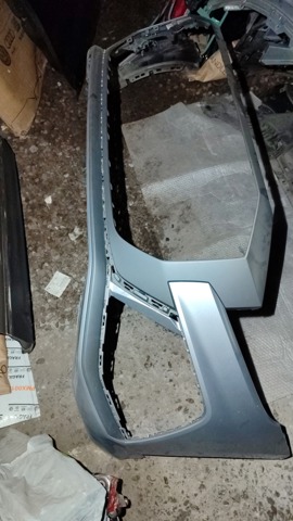 Кожух бампера переднього 4M8807065CGRU VAG