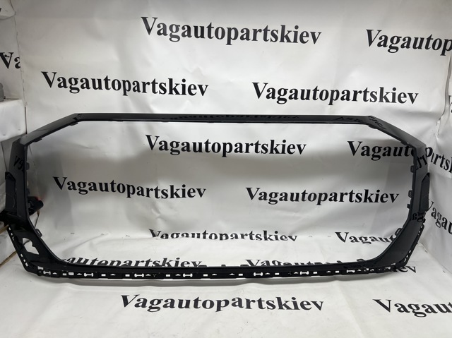 Накладка решітки радіатора нижня 4M8807725GRU VAG