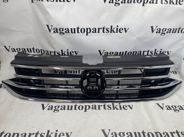 Решітка радіатора 5NA853651BEZLL VAG
