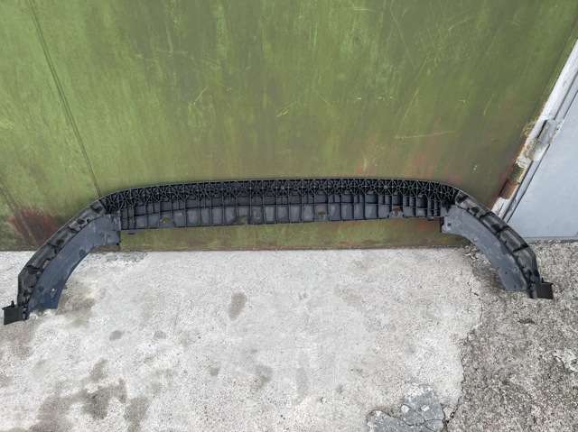 Нижня накладка на передній бампер 6F0807611A VAG