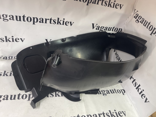 Підкрилок передній лівий 7LA809957F VAG