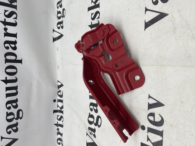 Завіс капота, правий 83A823302 VAG