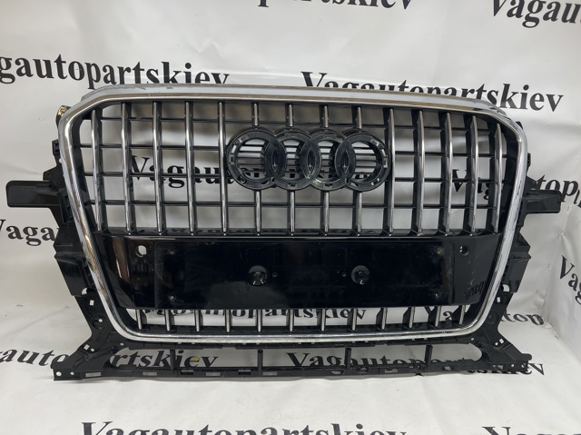 Захисна решітка радіатора 8R0853651ST94 VAG