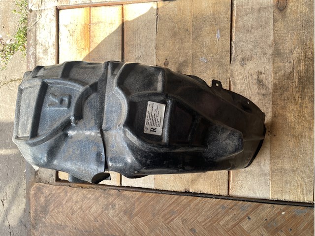 Підкрилок задній правий 8V5810172C VAG