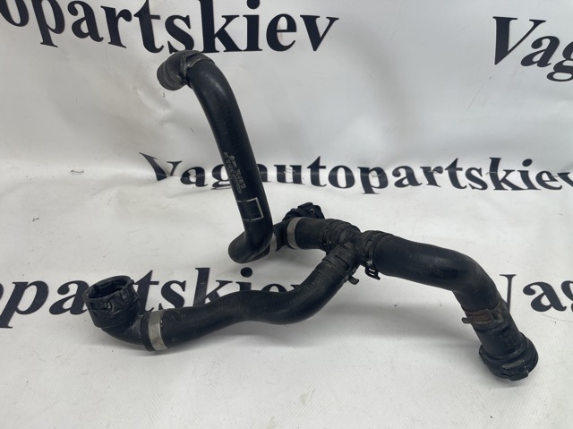 Шланг/патрубок радіатора охолодження, верхній 8W0122449BC VAG